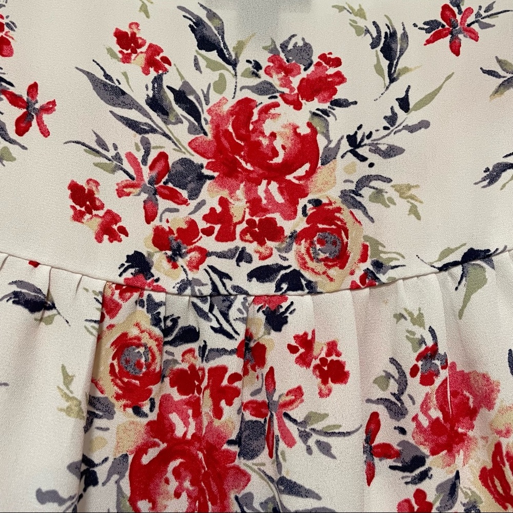 Torrid Floral Blouse - Picture 8 of 8